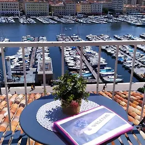 beau-duplex-sur-le-vieux-port.fr-provencehotel.com/